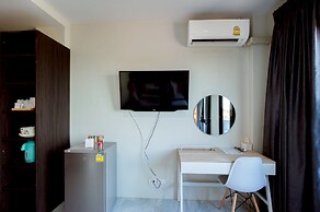 The Living Hotel SamutPrakan