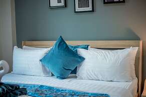 The Living Hotel SamutPrakan