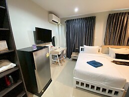 The Living Hotel SamutPrakan
