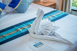 The Living Hotel SamutPrakan