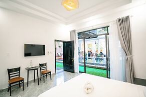 Beach Palm Villa Hoi An