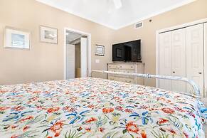 Phoenix Viii Unit 1406 3 Bedroom Condo by Redawning