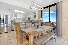 Phoenix Viii Unit 1406 3 Bedroom Condo by Redawning