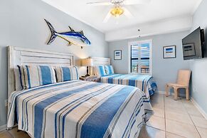 Phoenix Viii Unit 1406 3 Bedroom Condo by Redawning