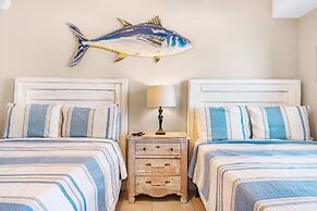 Phoenix Viii Unit 1406 3 Bedroom Condo by Redawning