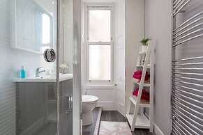 Stunning 2-bed Apartment in Central Edinburgh