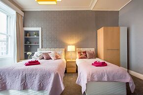 Stunning 2-bed Apartment in Central Edinburgh