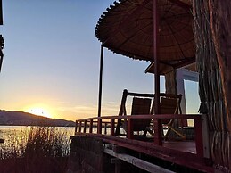 Uros Titicaca Marca Lodge