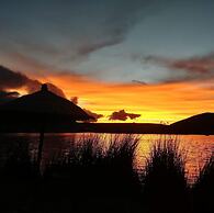 Uros Titicaca Marca Lodge