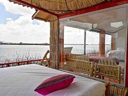 Uros Titicaca Marca Lodge