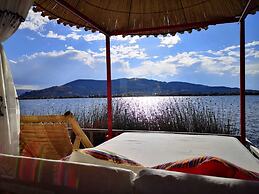Uros Titicaca Marca Lodge