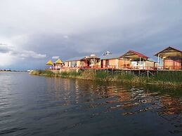 Uros Titicaca Marca Lodge