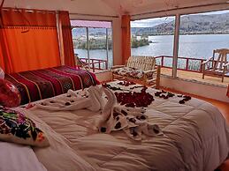 Uros Titicaca Marca Lodge