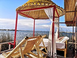 Uros Titicaca Marca Lodge