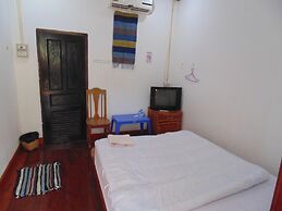 Saynambak Riverside Guest House