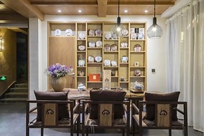 Floral Hotel · Zai Yi Qi Lijiang