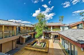 Floral Hotel · Zai Yi Qi Lijiang