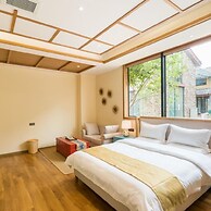 Floral Hotel · Zai Yi Qi Lijiang