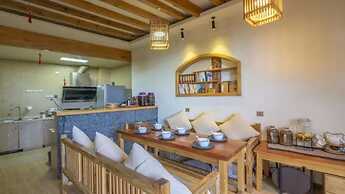 Floral Hotel · Dream Lijiang Inn Lijiang