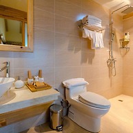 Floral Hotel · Dream Lijiang Inn Lijiang