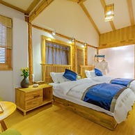 Floral Hotel · Dream Lijiang Inn Lijiang