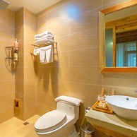 Floral Hotel · Dream Lijiang Inn Lijiang