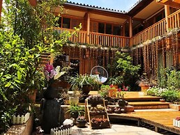 Floral Hotel · Dream Lijiang Inn Lijiang