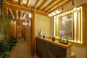 Floral Hotel · Dream Lijiang Inn Lijiang