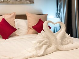 Naiharn Sea Apartment