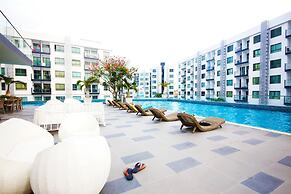 Arcadia Waters Condo Resort Pattaya