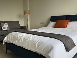 Single Eyelid Hostel