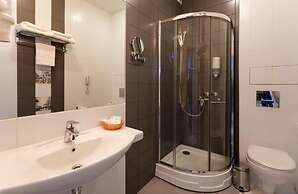 Hotel Megapolis