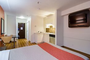 Motel 6 Kerrobert, SK