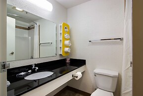 Motel 6 Kerrobert, SK