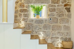 Old Town House With Lush Private Garden