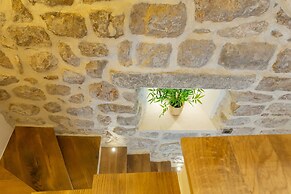 Old Town House With Lush Private Garden