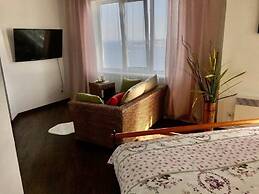 Apartment with the View to the Sea on Krygina 94