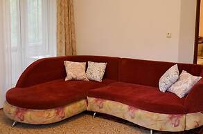 2 Rooms Apartment with 1 Bedroom on Komarova st.