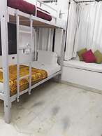 Hide-In Udaipur - Hostel