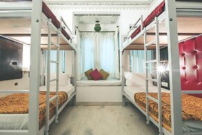 Hide-In Udaipur - Hostel