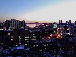 Apartment in the center with nice view on Pologaya 60