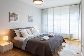 Spacious Apartment in Radnička Business Zone