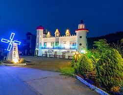 Windmill and light house pension