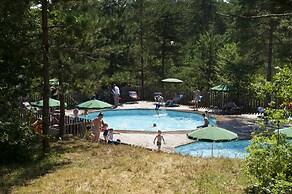Village Huttopia Lanmary