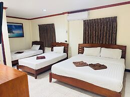 Golden Bee PhiPhi Hostel