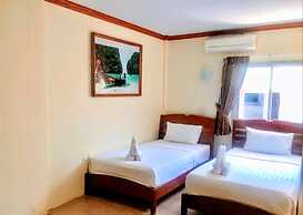 Golden Bee PhiPhi Hostel