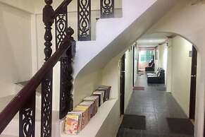 Golden Bee PhiPhi Hostel