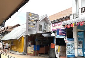 Golden Bee PhiPhi Hostel