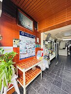 Golden Bee PhiPhi Hostel