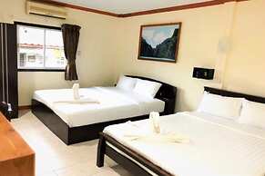 Golden Bee PhiPhi Hostel